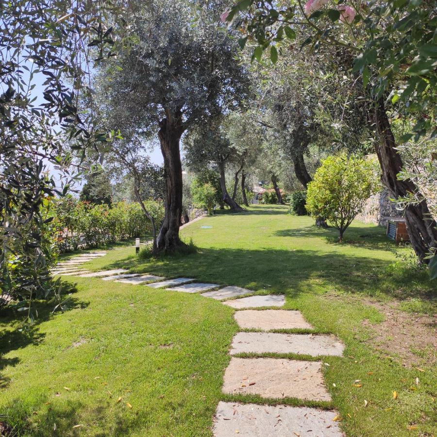 Locanda Goeghin Пьеве-Лигуре Экстерьер фото